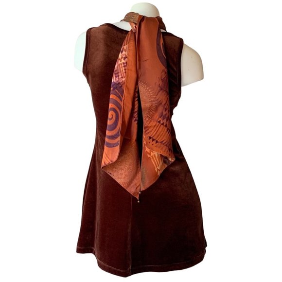 Like new brown velvet/velour boat neck fit & flare mini dress - size M - Picture 6 of 7